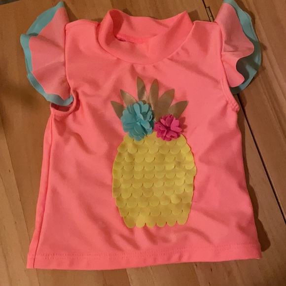 Baby pineapple swimsuit ! - Picture 4 of 4